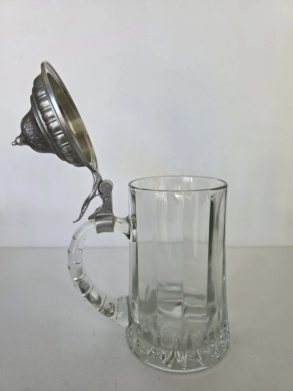Vintage Clear Glass Beer Stein with Decorative Silver-Tone Hinged Lid